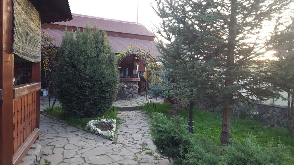 Pensiunea Ioana Gherla Exterior photo