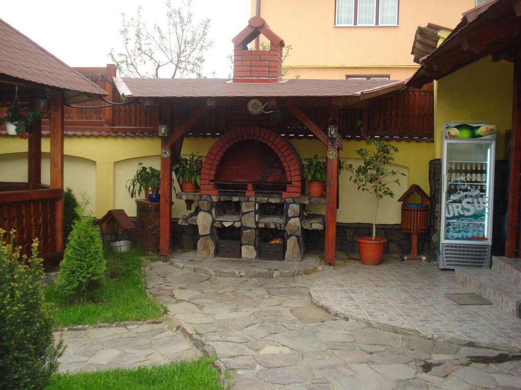 Pensiunea Ioana Gherla Exterior photo